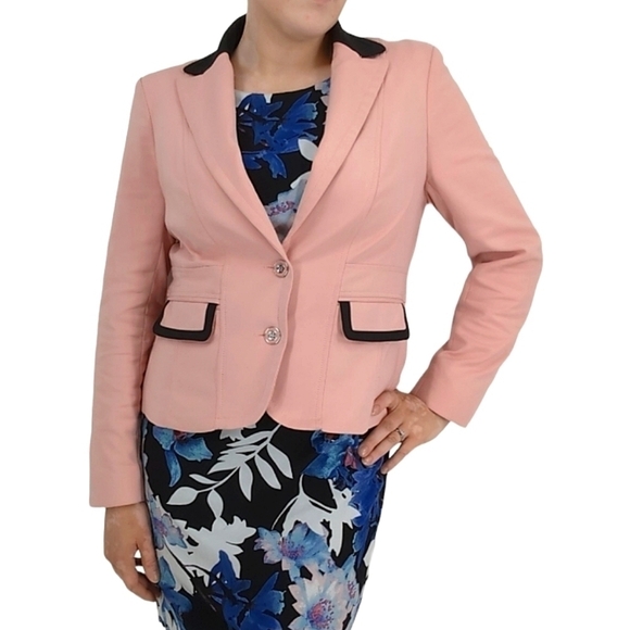 8 • New York & Company • Pale Pink w Black Full Sleeve Blazer - Picture 15 of 16